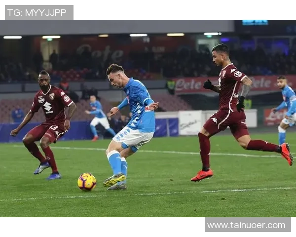 欧冠激战：那不勒斯与国米战成平局绝杀瞬间点燃全场热情